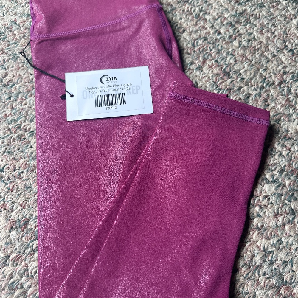 Zyia leggings